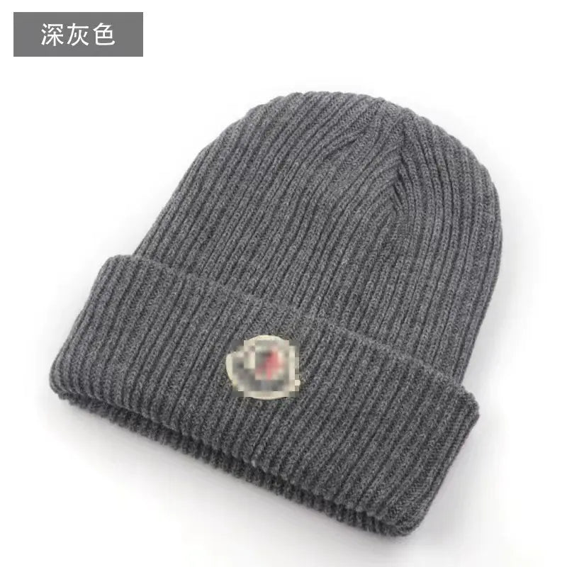 Trendy Knitted Hat for Men and Women - Fall/Winter