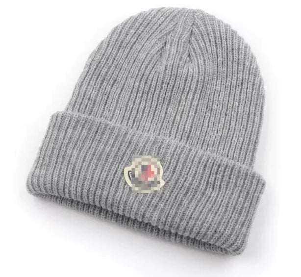 Trendy Knitted Hat for Men and Women - Fall/Winter