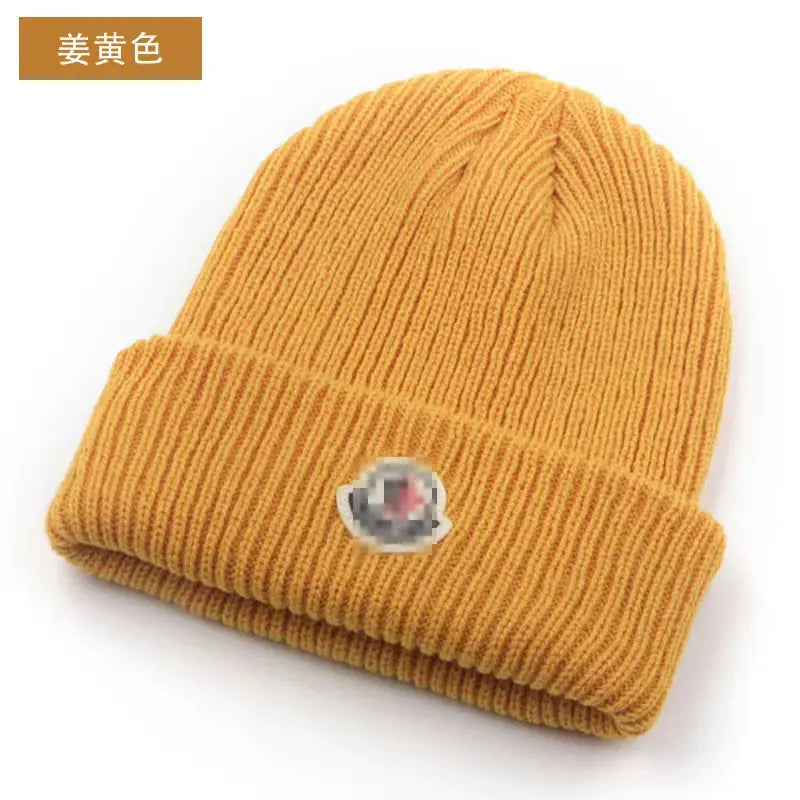 Trendy Knitted Hat for Men and Women - Fall/Winter